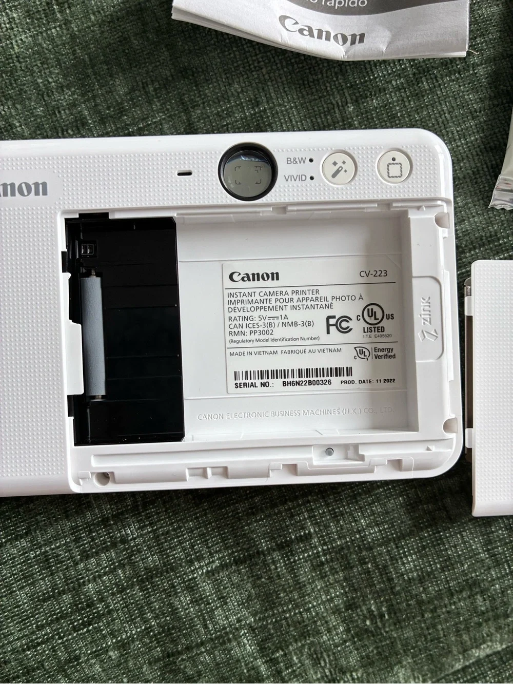 CANON IVY CLIQ + 2 INSTANT CAMERA PRINTER BRAND NEW IN BOX With All Components